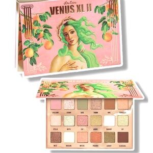 Venus XL 2 Pressed Powder 18 Shades Eyeshadow Palette w Mirror